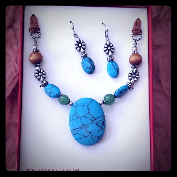 18"  Pendant & Earring set - Picture 1 of 1